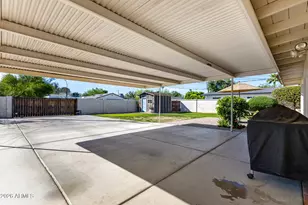 3126 N 42nd St, Phoenix, AZ 85018 - Photo 26