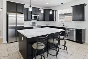 3203 S 90th Ln, Tolleson, AZ 85353 - Photo 4