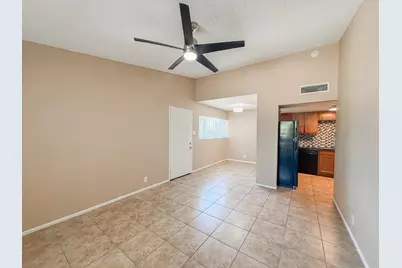 2206 S Granada Drive #5, Tempe, AZ 85282 - Photo 4