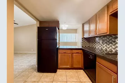 2206 S Granada Drive #5, Tempe, AZ 85282 - Photo 8