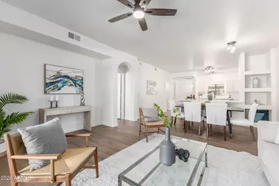 920 E Devonshire Avenue #2020, Phoenix, AZ 85014 - Photo 1