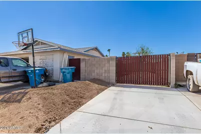 10602 W Avenida Glenrosa Street, Phoenix, AZ 85037 - Photo 18