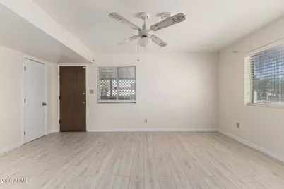 10602 W Avenida Glenrosa Street, Phoenix, AZ 85037 - Photo 8