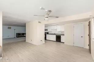 10602 W Avenida Glenrosa St, Phoenix, AZ 85037 - Photo 4