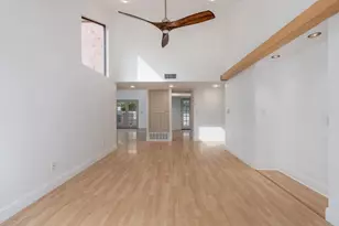 9709 E Mountain View Rd, Scottsdale, AZ 85258 - Photo 18