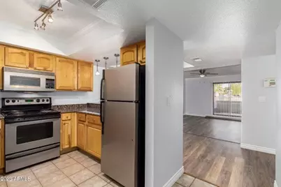 3434 W Danbury Drive #Apt A114, Phoenix, AZ 85053 - Photo 12