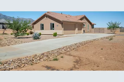 6741 E Vaquero Circle, Hereford, AZ 85615 - Photo 8