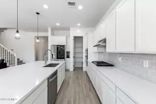 10207 E Strobe Ave, Mesa, AZ 85212 - Photo 8