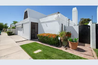 5314 N 24th Place, Phoenix, AZ 85016 - Photo 2