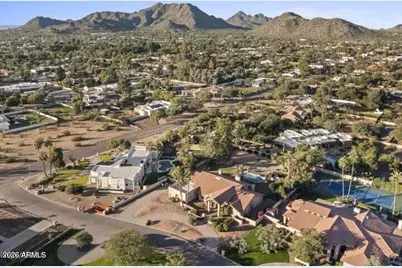 9814 N 53rd Place #7, Paradise Valley, AZ 85253 - Photo 2