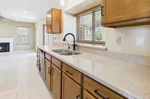 2750 E Rock Wren Rd, Phoenix, AZ 85048 - Photo 12