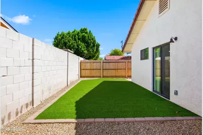 2844 E Waltann Lane #4, Phoenix, AZ 85032 - Photo 4