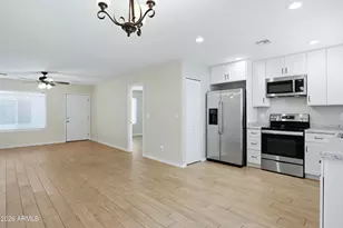 2844 E Waltann Ln, Phoenix, AZ 85032 - Photo 16