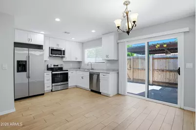 2844 E Waltann Lane #4, Phoenix, AZ 85032 - Photo 1