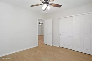 2844 E Waltann Ln, Phoenix, AZ 85032 - Photo 14