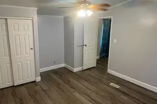 8601 N 71st Ave, Glendale, AZ 85301 - Photo 10