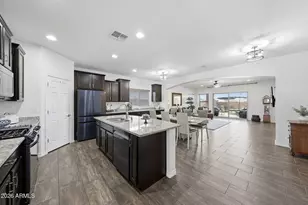 10737 W Rowel Rd, Peoria, AZ 85383 - Photo 10