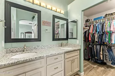 19215 N Coyote Lakes Parkway, Surprise, AZ 85378 - Photo 28