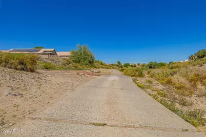 19215 N Coyote Lakes Parkway, Surprise, AZ 85378 - Photo 46