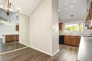 728 N Hazelton Dr, Chandler, AZ 85226 - Photo 10