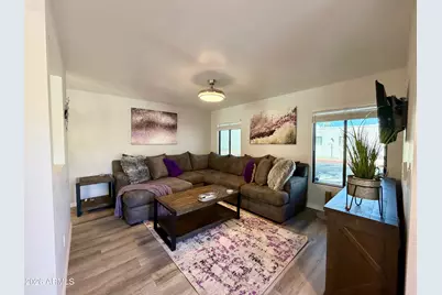 16063 N 26th Avenue, Phoenix, AZ 85023 - Photo 2