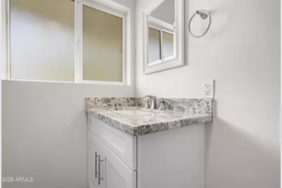 3001 N 43rd Place, Phoenix, AZ 85018 - Photo 36