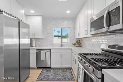 386 W Fairview Street, Chandler, AZ 85225 - Photo 6