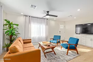 386 W Fairview St, Chandler, AZ 85225 - Photo 4