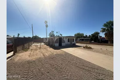 10811 W Michael Drive, Peoria, AZ 85373 - Photo 2