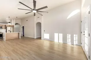 2131 E Rockwood Dr, Phoenix, AZ 85024 - Photo 10