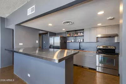207 W Clarendon Avenue #16E, Phoenix, AZ 85013 - Photo 4