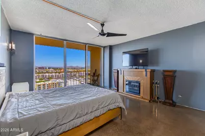 207 W Clarendon Avenue #16E, Phoenix, AZ 85013 - Photo 8
