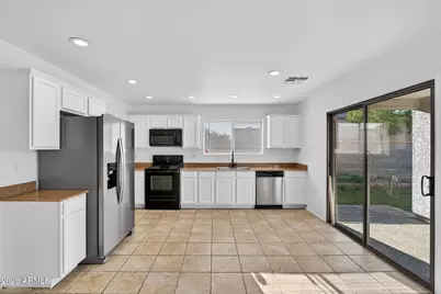 2637 S Southwind Drive, Gilbert, AZ 85295 - Photo 6