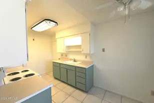 10118 N 97th Dr, Peoria, AZ 85345 - Photo 6