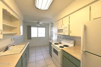 10118 N 97th Drive #A, Peoria, AZ 85345 - Photo 8