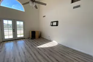 10254 S Hopi Ln, Goodyear, AZ 85338 - Photo 2