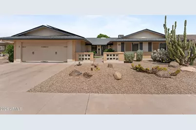 10416 W Cheryl Drive, Sun City, AZ 85351 - Photo 1