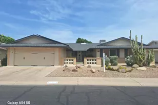 10416 W Cheryl Dr, Sun City, AZ 85351 - Photo 2
