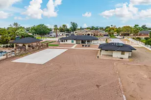 803 E Melody Dr, Gilbert, AZ 85234 - Photo 134