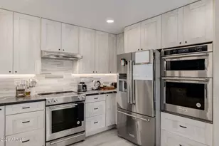 803 E Melody Dr, Gilbert, AZ 85234 - Photo 36