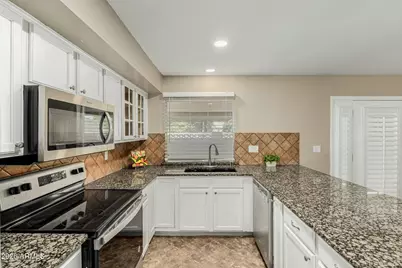 8538 E McDonald Drive, Scottsdale, AZ 85250 - Photo 12