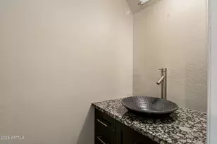 8538 E McDonald Dr, Scottsdale, AZ 85250 - Photo 14