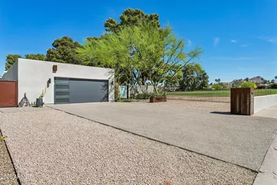 46 W Tam Oshanter Drive, Phoenix, AZ 85023 - Photo 2