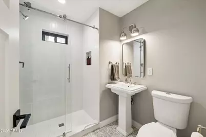 4627 E Wilshire Drive, Phoenix, AZ 85008 - Photo 24