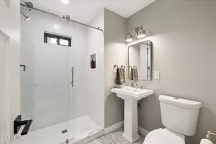 4627 E Wilshire Dr, Phoenix, AZ 85008 - Photo 22