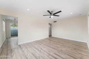 1723 N 42nd St, Phoenix, AZ 85008 - Photo 12