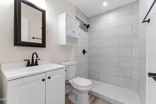 1723 N 42nd St, Phoenix, AZ 85008 - Photo 10