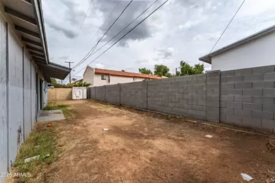 1723 N 42nd Street #NA, Phoenix, AZ 85008 - Photo 42