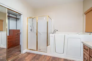 8756 W Rockwood Dr, Peoria, AZ 85382 - Photo 18