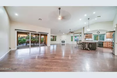 8756 W Rockwood Drive, Peoria, AZ 85382 - Photo 10